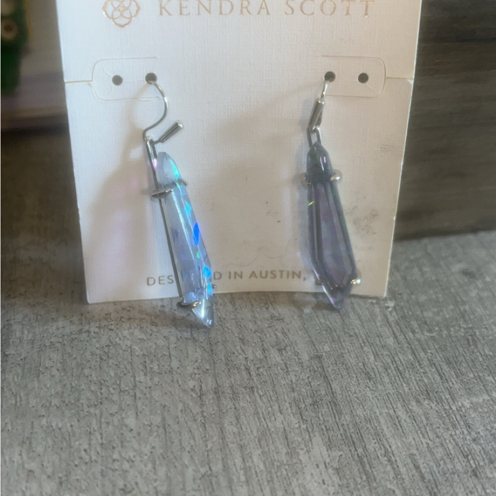 Kendra Scott iridescent purple earrings!